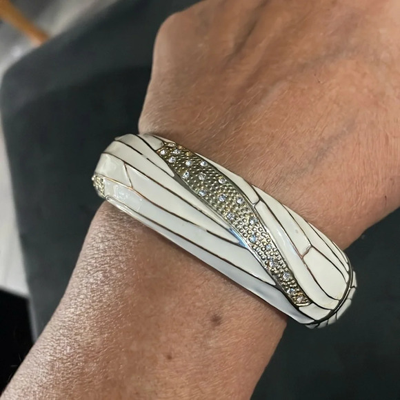 Vintage enamel and rhinestone clasp bangel - Picture 1 of 5